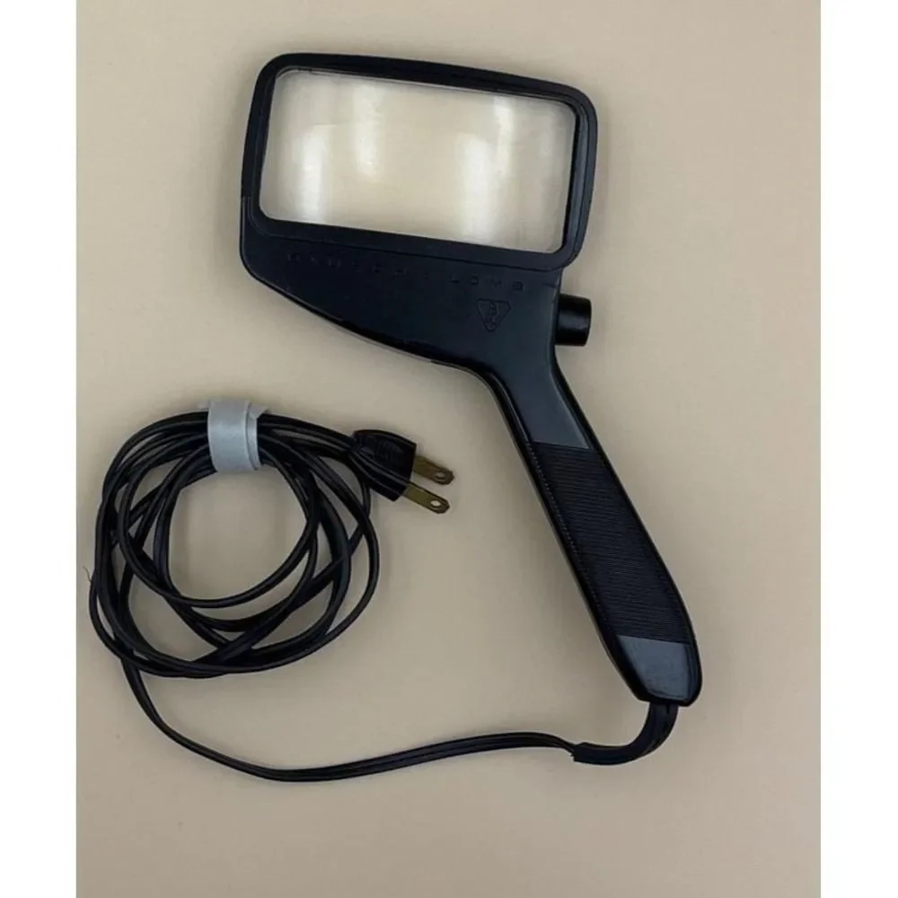 Vintage Bausch & Lomb Hand Held Electric Illuminating Magnifier Magnifying Glass
